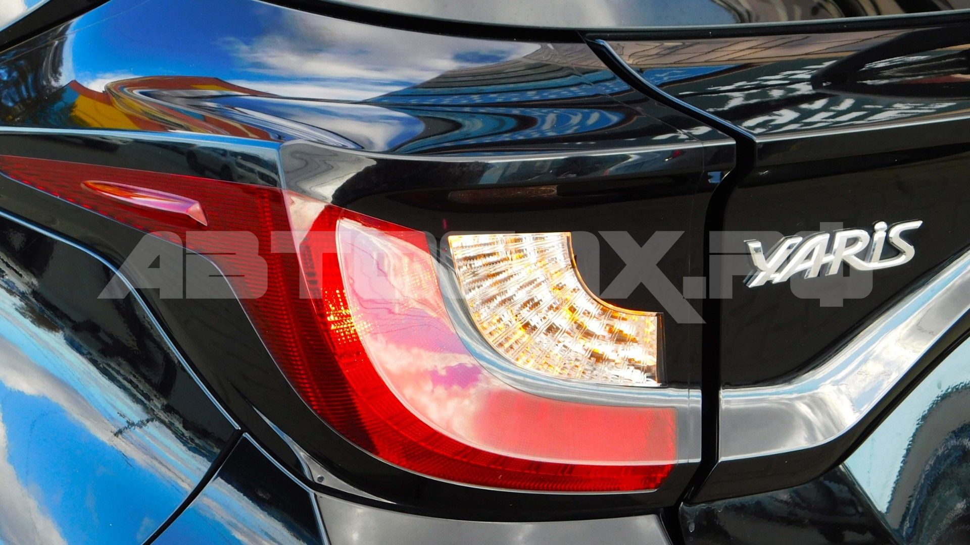 Toyota Yaris 2022, Хэтчбек — фото 25