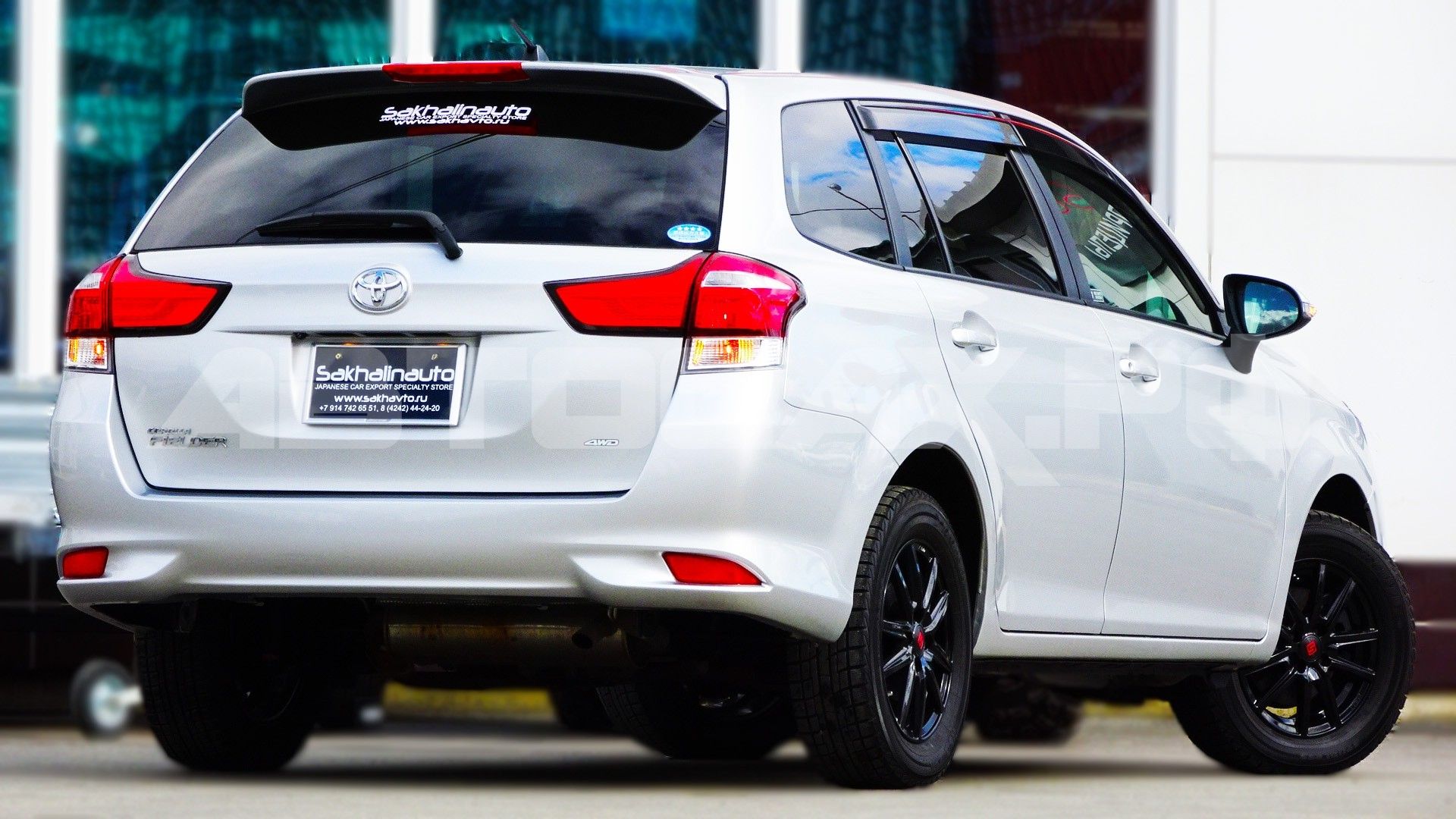 Toyota Corolla Fielder 2016, Универсал — фото 3
