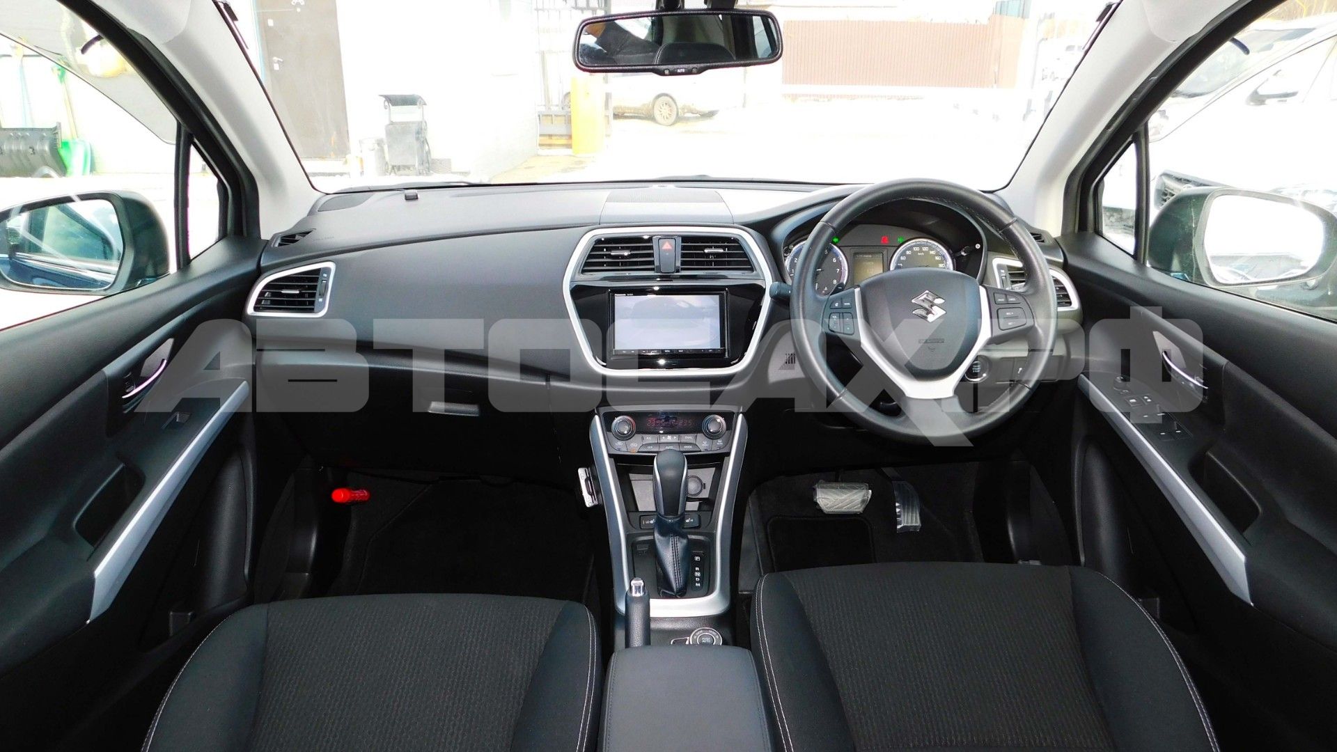 Suzuki SX-4 Cross 2020, Кроссовер — фото 11