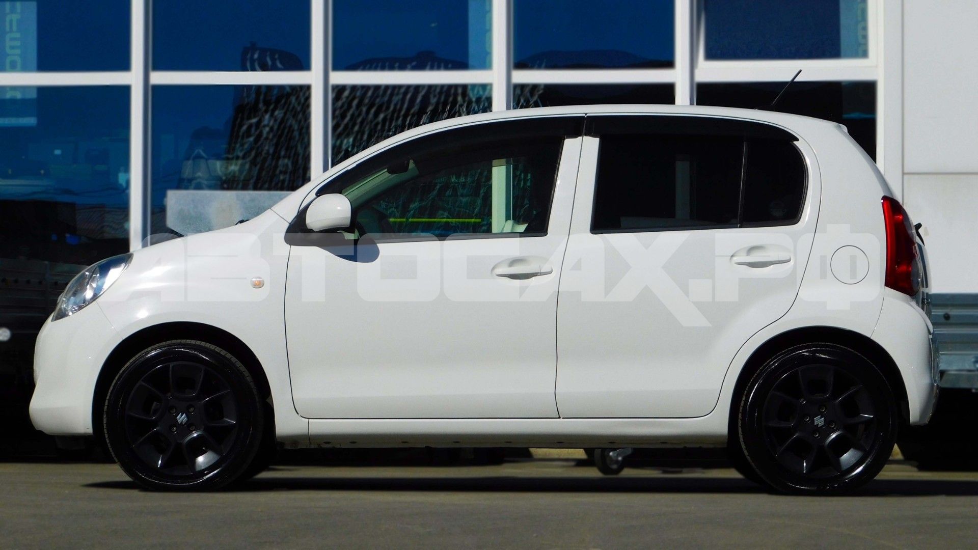 Toyota Passo 2015, Хэтчбек — фото 5