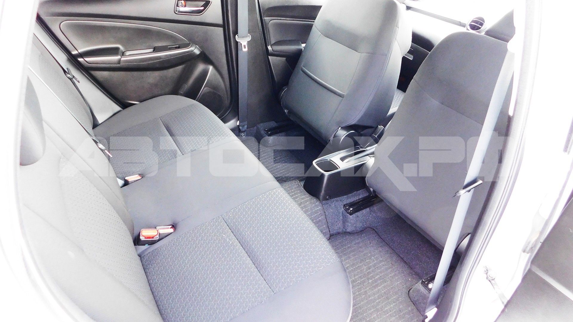 Suzuki Swift 2022, Хэтчбек — фото 13