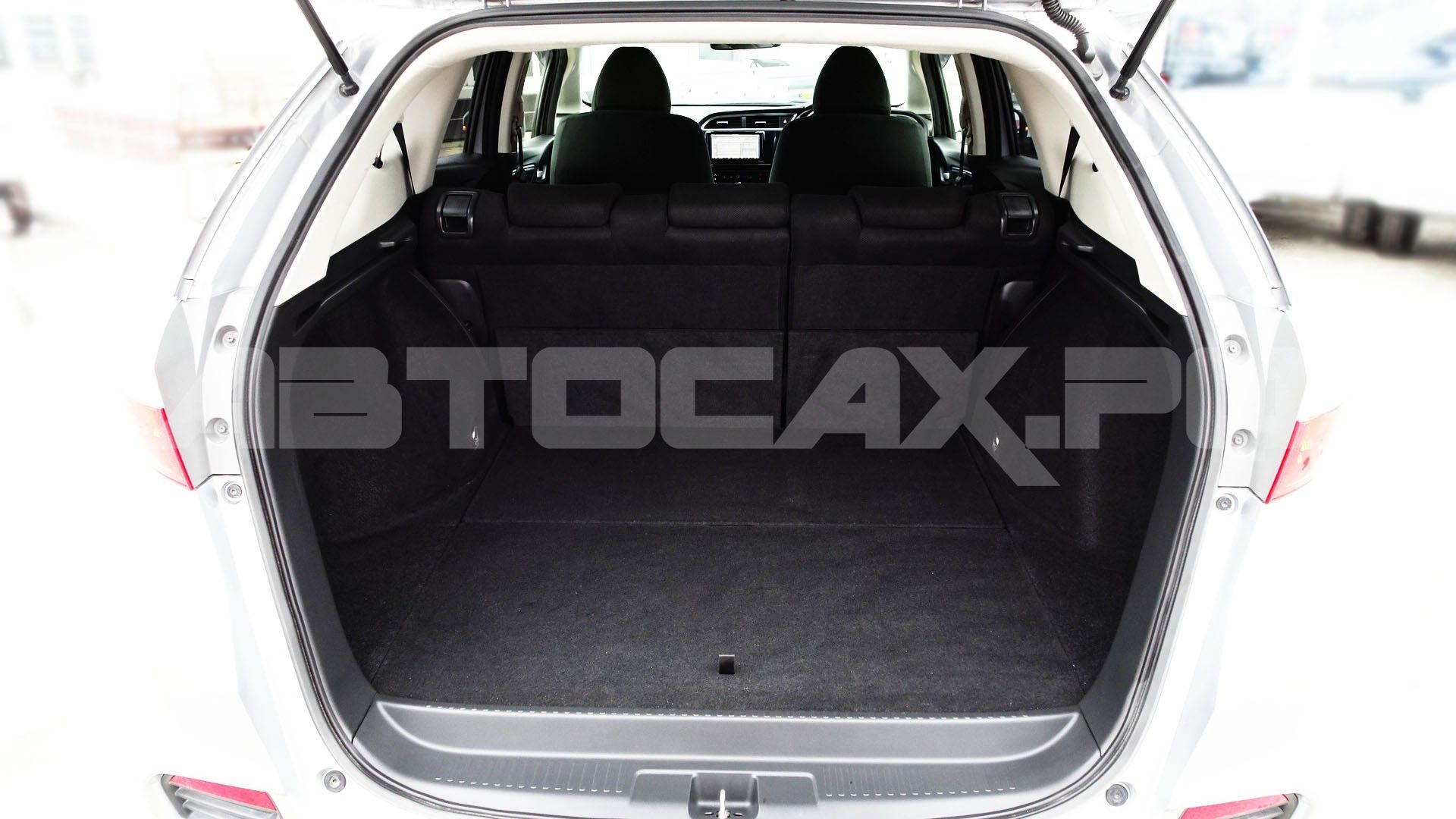 Honda Shuttle 2017, Универсал — фото 14