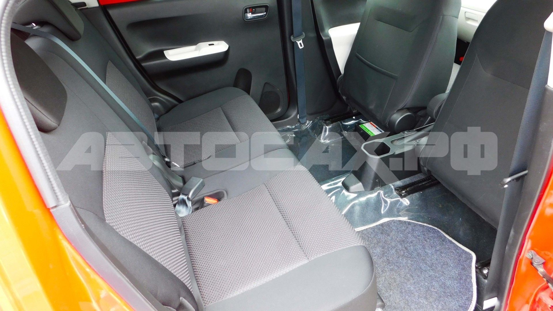 Suzuki Ignis 2018, Кроссовер — фото 17