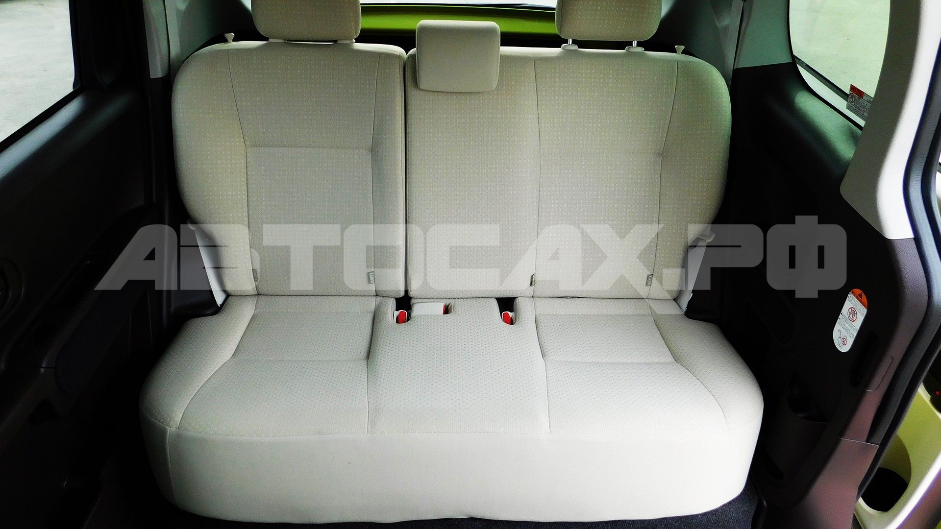 Toyota Spade 2019, Хэтчбек — фото 19