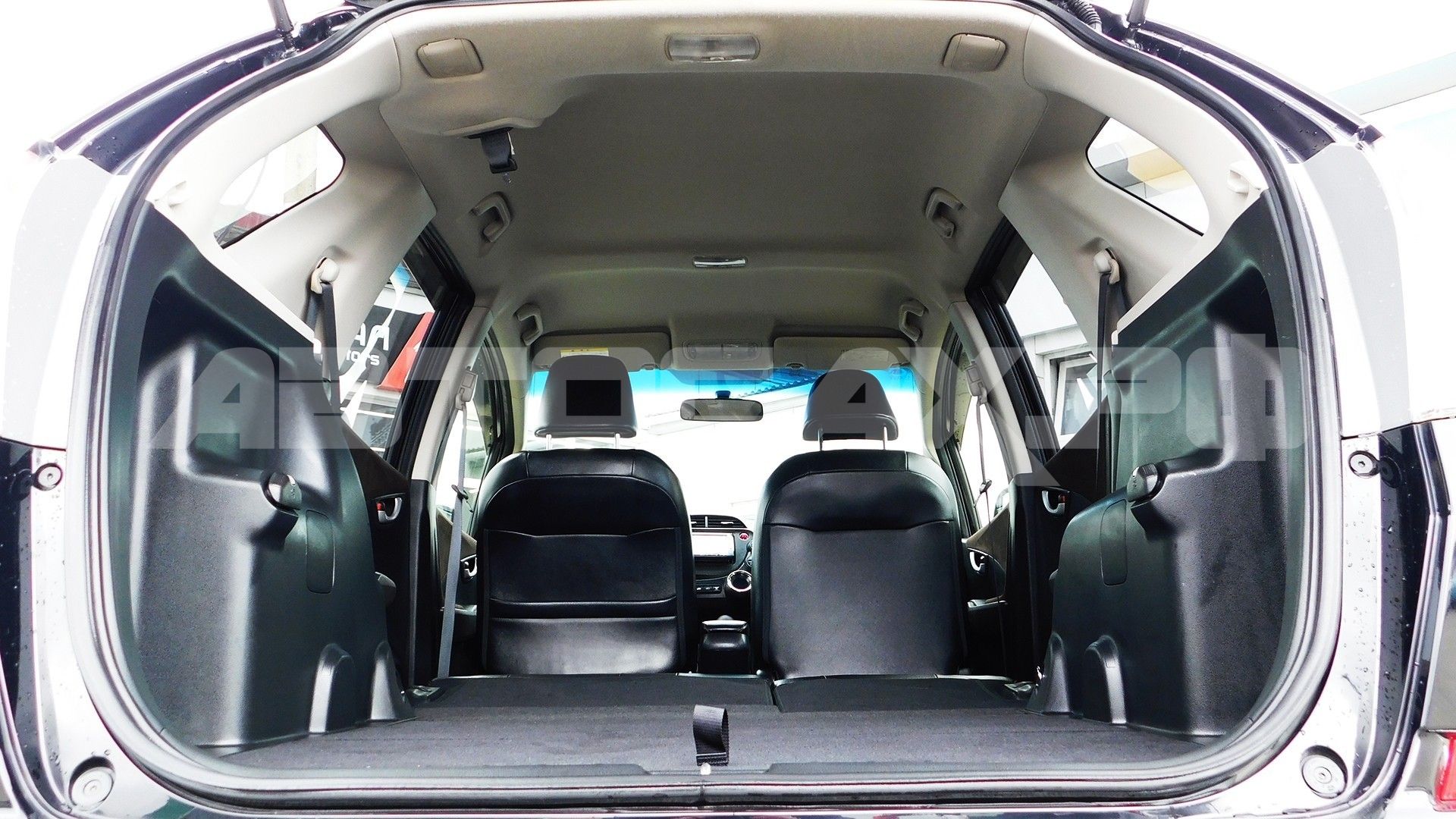 Honda Fit Shuttle 2015, Универсал — фото 27