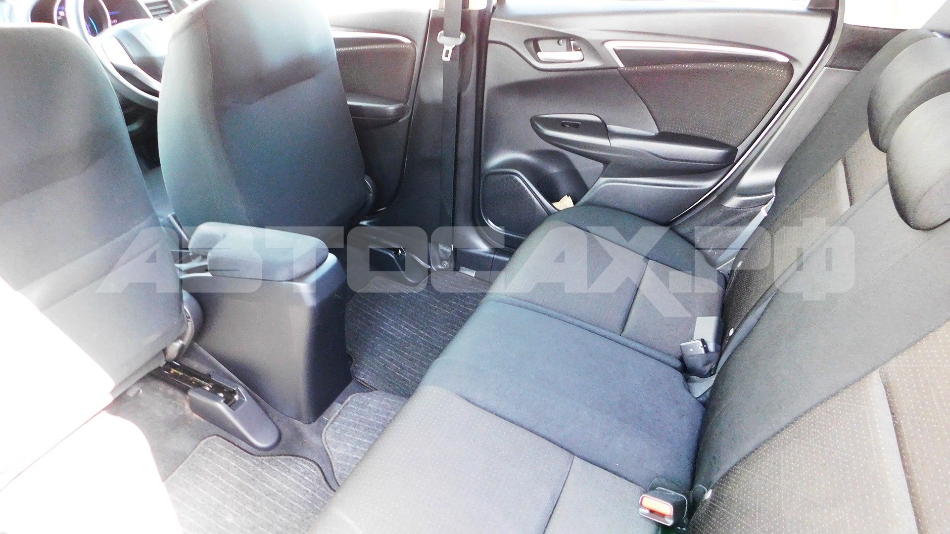 Honda Fit 2016, Хэтчбек — фото 14