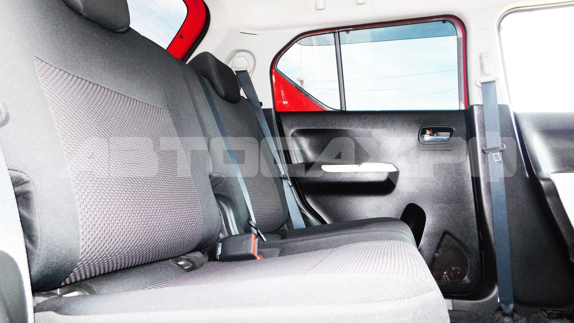 Suzuki Ignis 2019, Кроссовер — фото 32