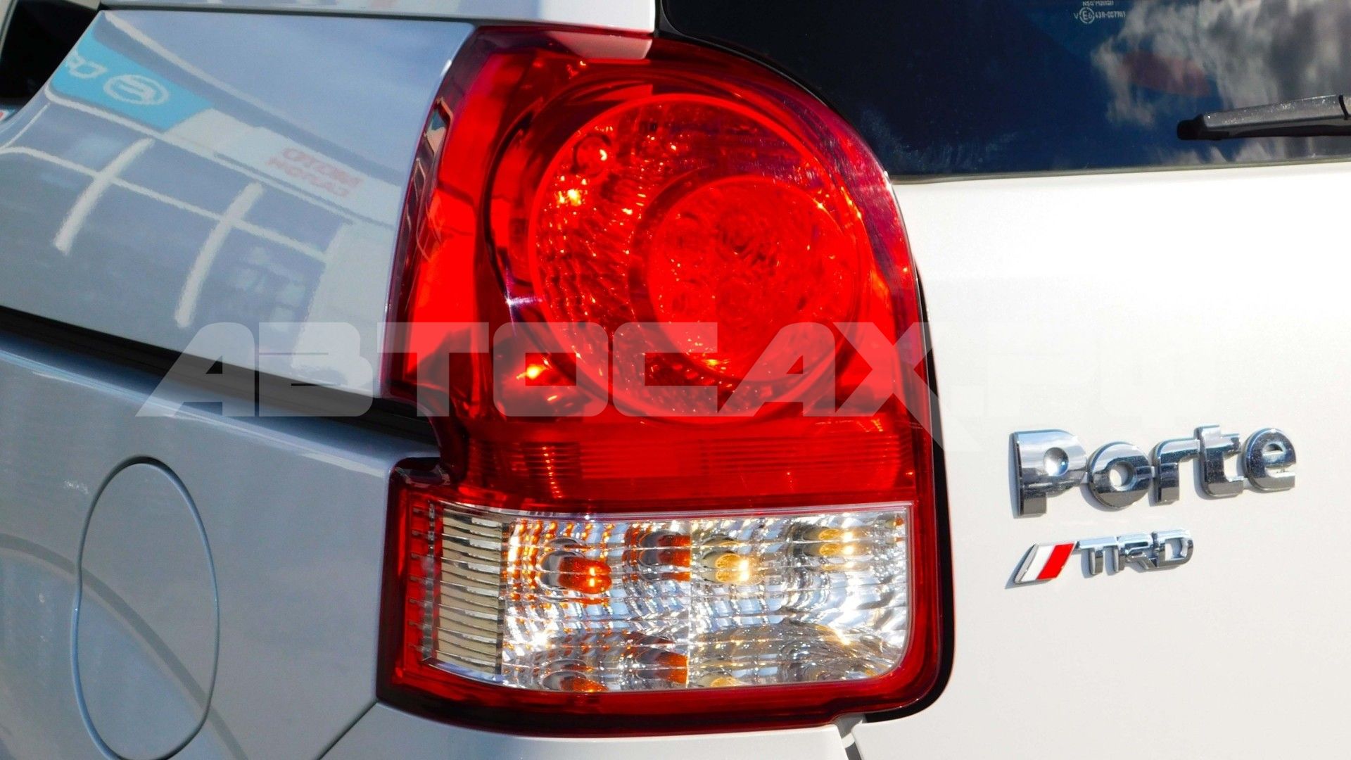Toyota Porte 2020, Хэтчбек — фото 9