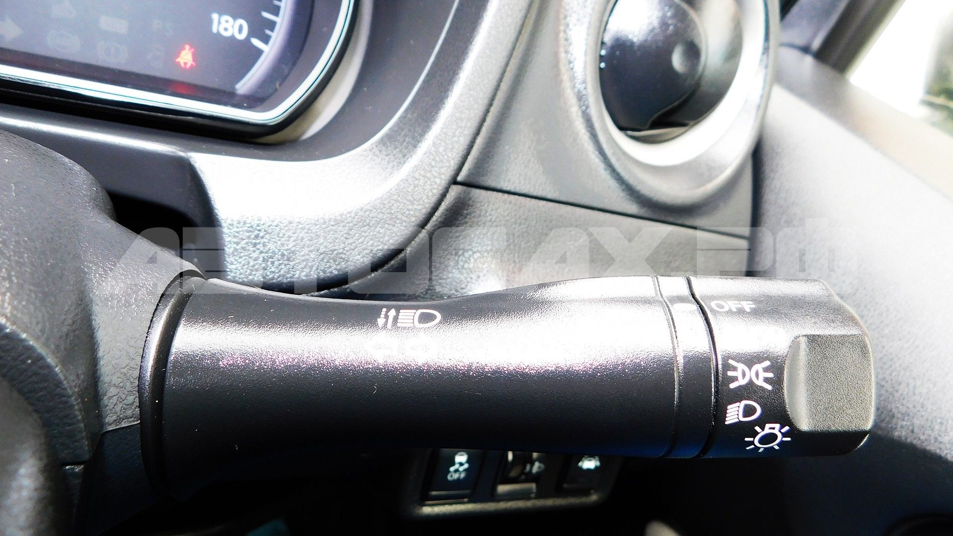 Nissan Note 2018, Хэтчбек — фото 27