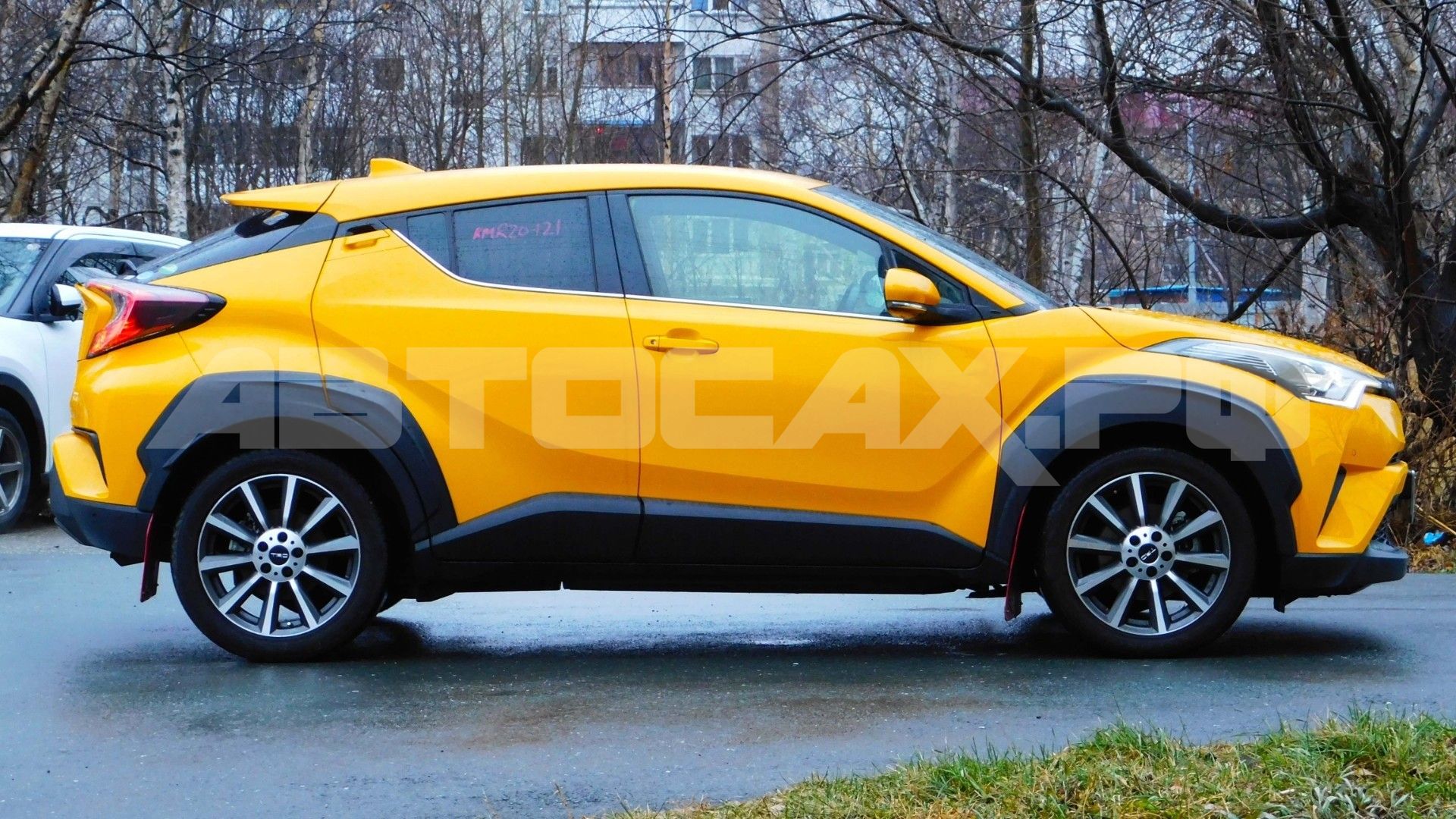 Toyota C-HR — фото 8