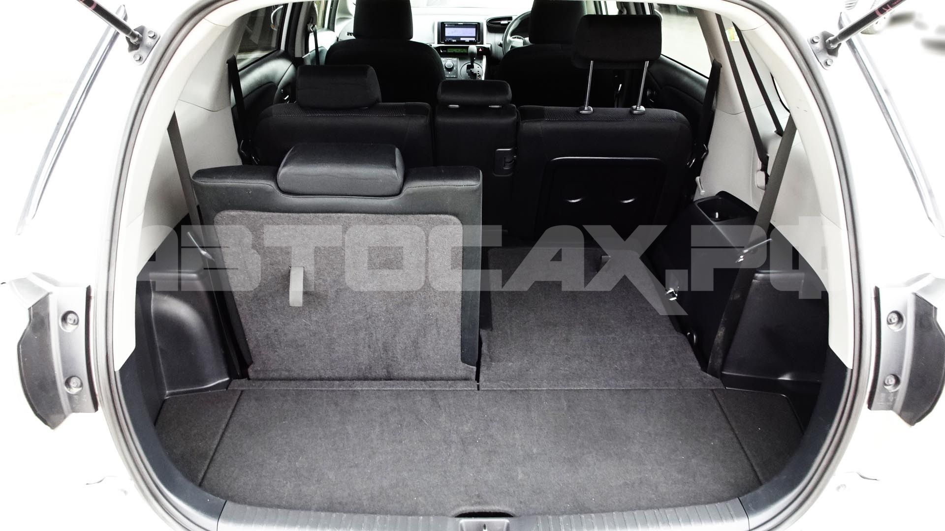 Toyota Wish 2016, Минивэн — фото 33