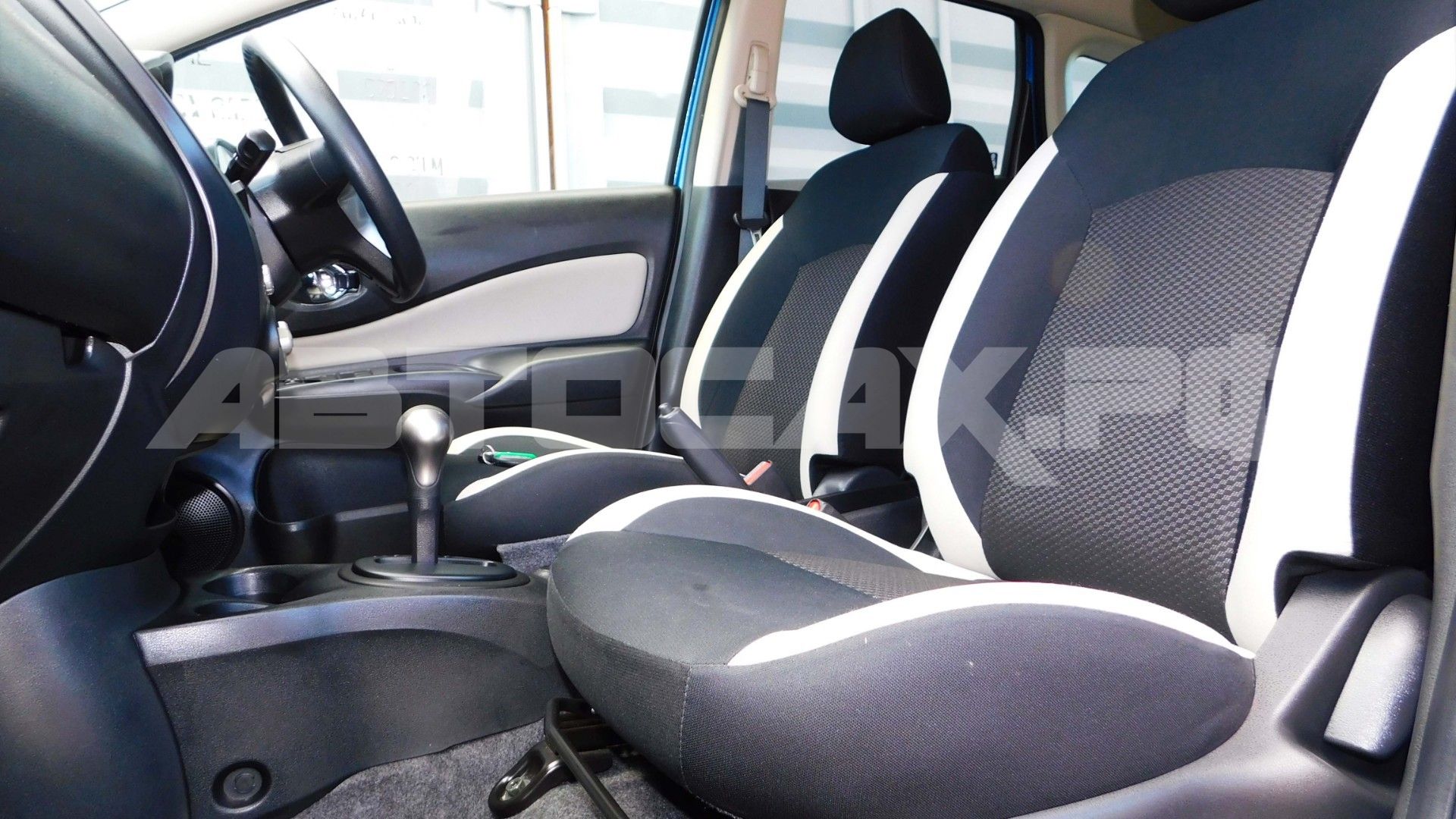 Nissan Note 2019, Хэтчбек — фото 13