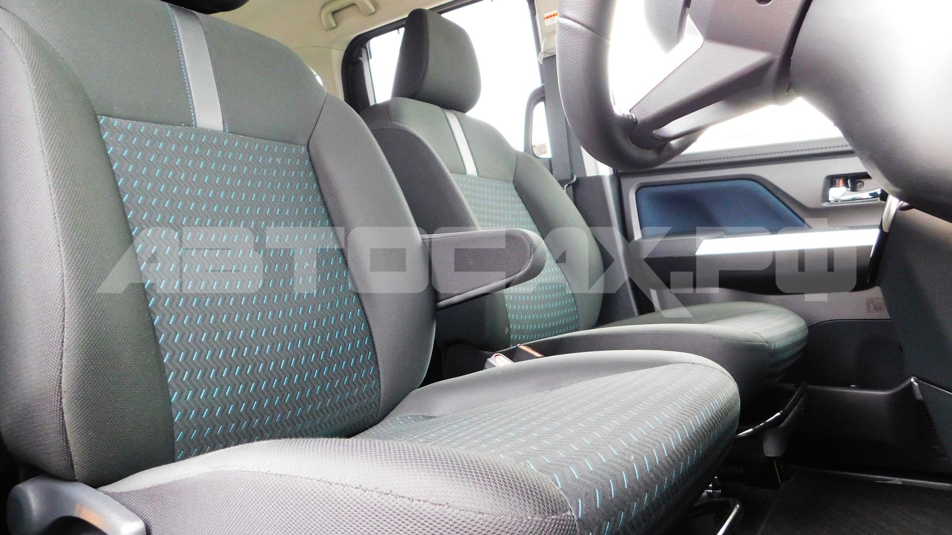 Toyota Roomy 2024, Минивэн — фото 17