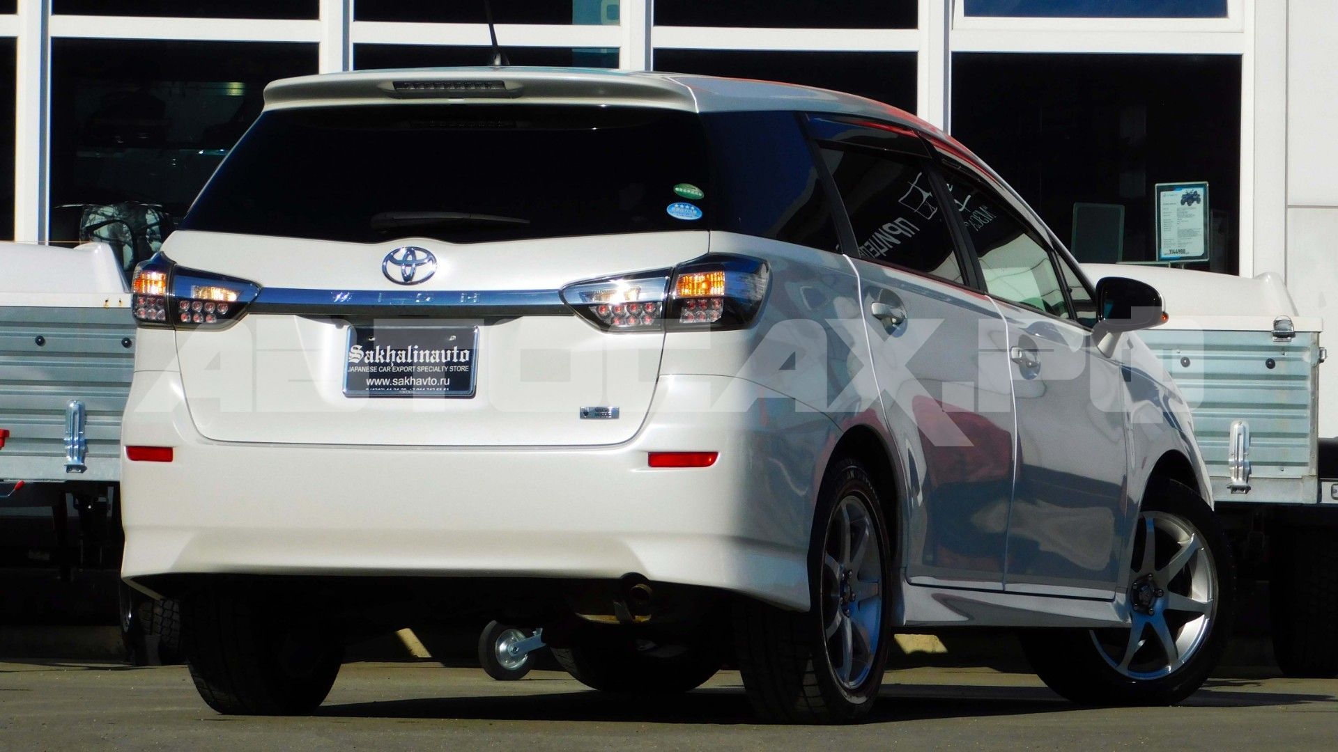Toyota Wish 2015, Универсал — фото 3