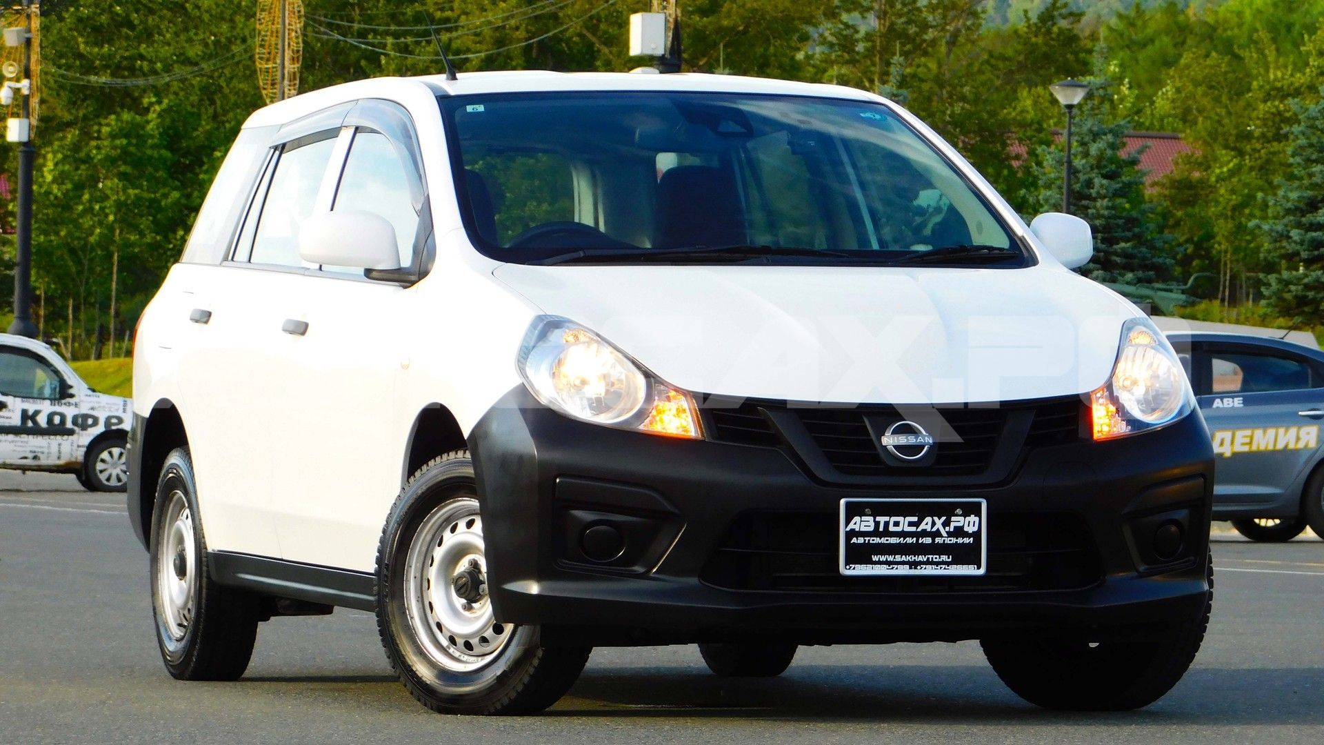 Nissan AD 2022, Универсал — фото 2