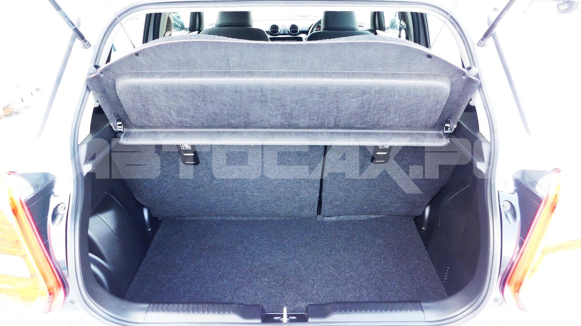 Suzuki Swift 2022, Хэтчбек — фото 18