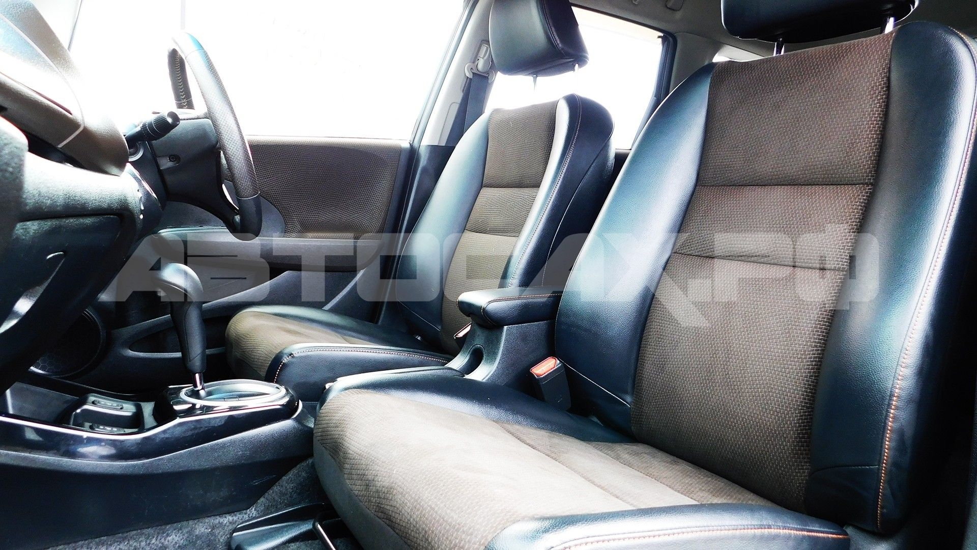 Honda Fit Shuttle 2015, Универсал — фото 15