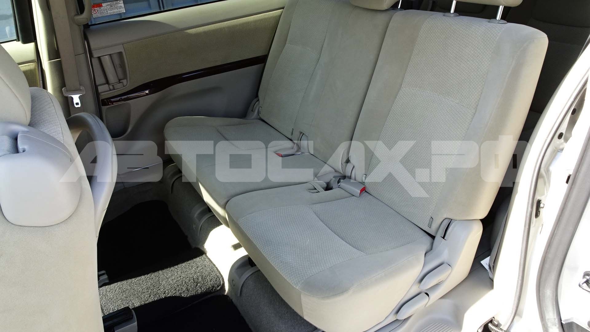 Toyota Isis 2017, Минивэн — фото 15