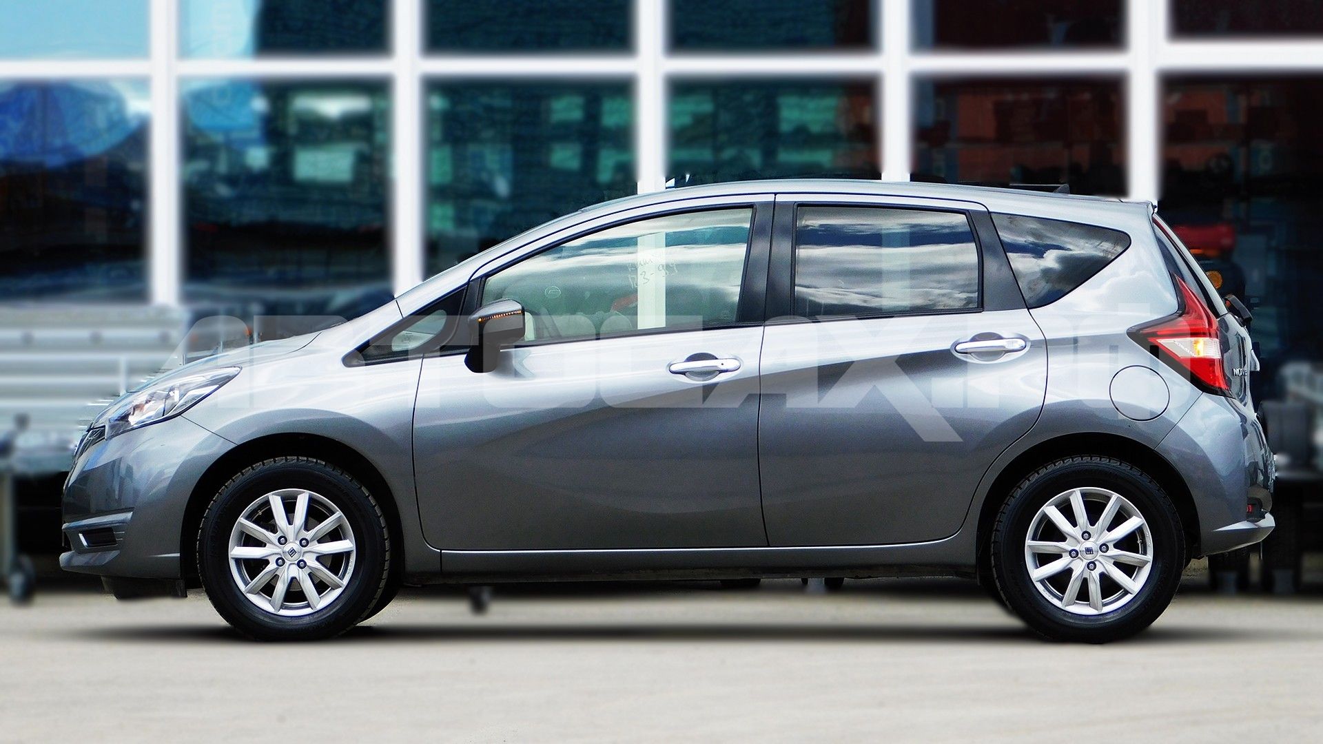 Nissan Note 2018, Хэтчбек — фото 7