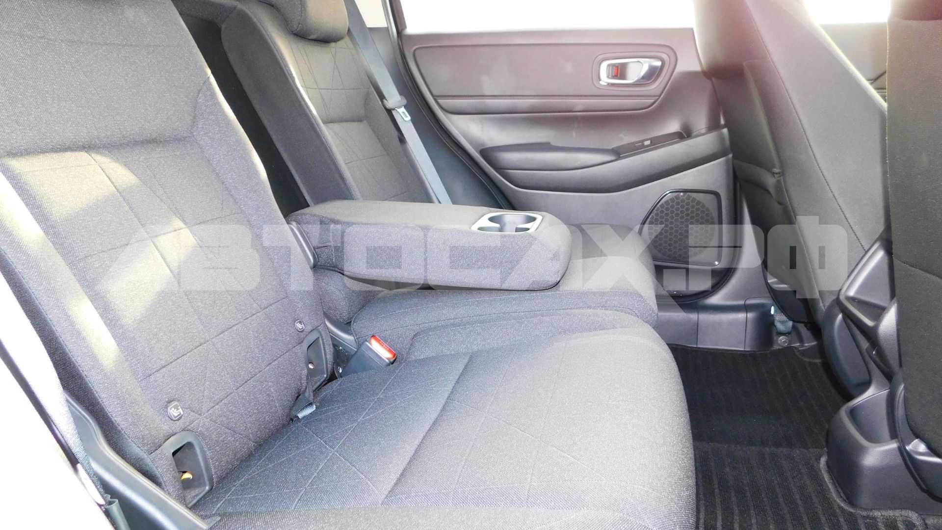 Honda Vezel 2026, Кроссовер — фото 16