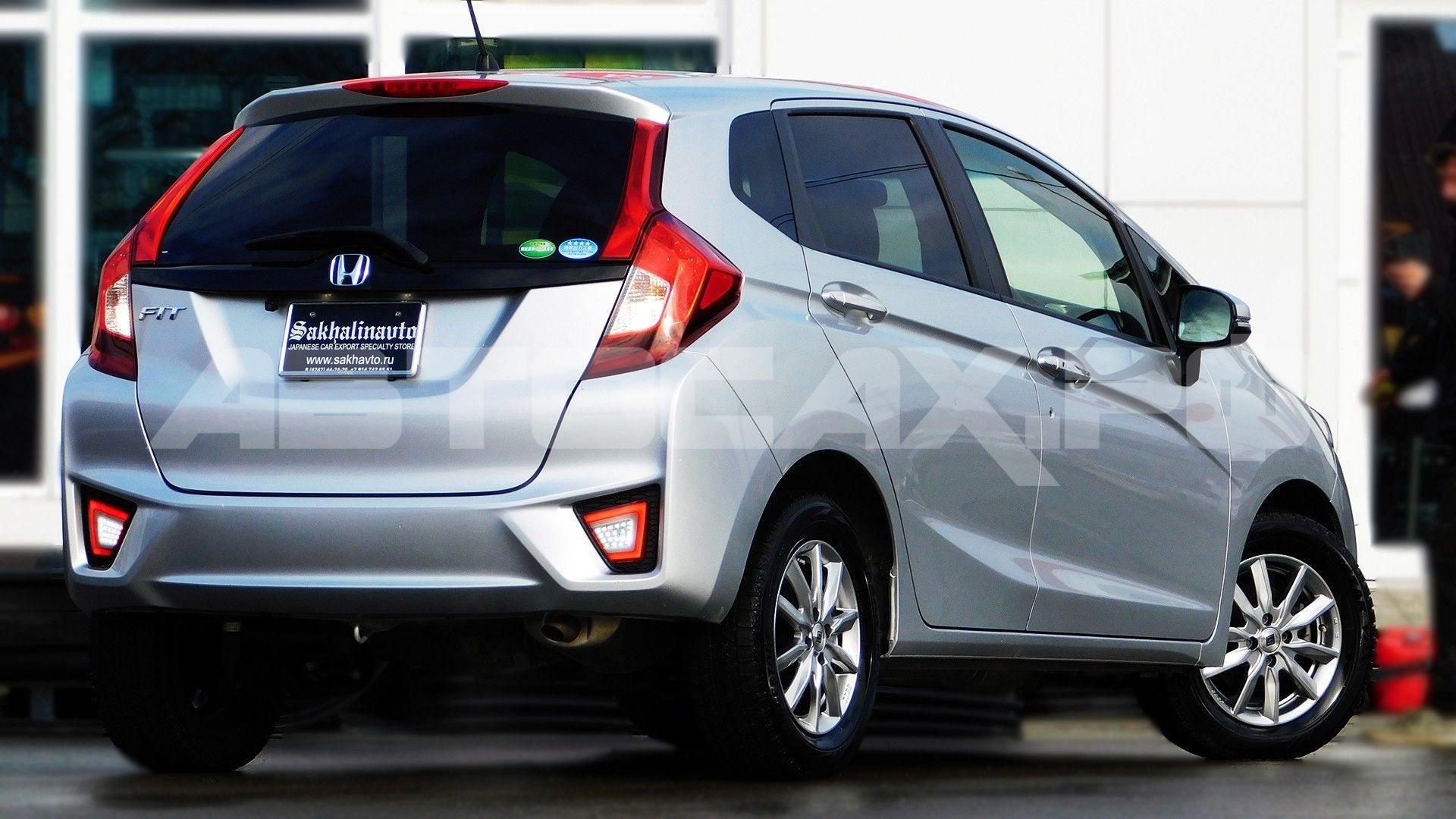 Honda Fit 2017, Хэтчбек — фото 3