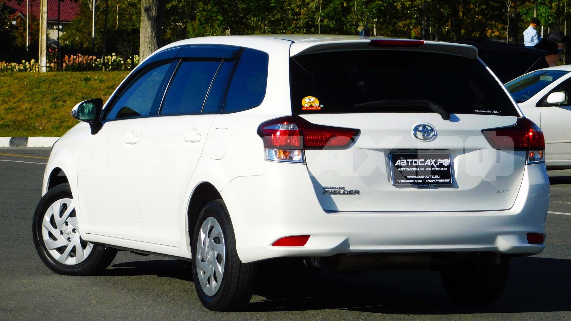 Toyota Corolla Fielder 2022, Универсал — фото 2
