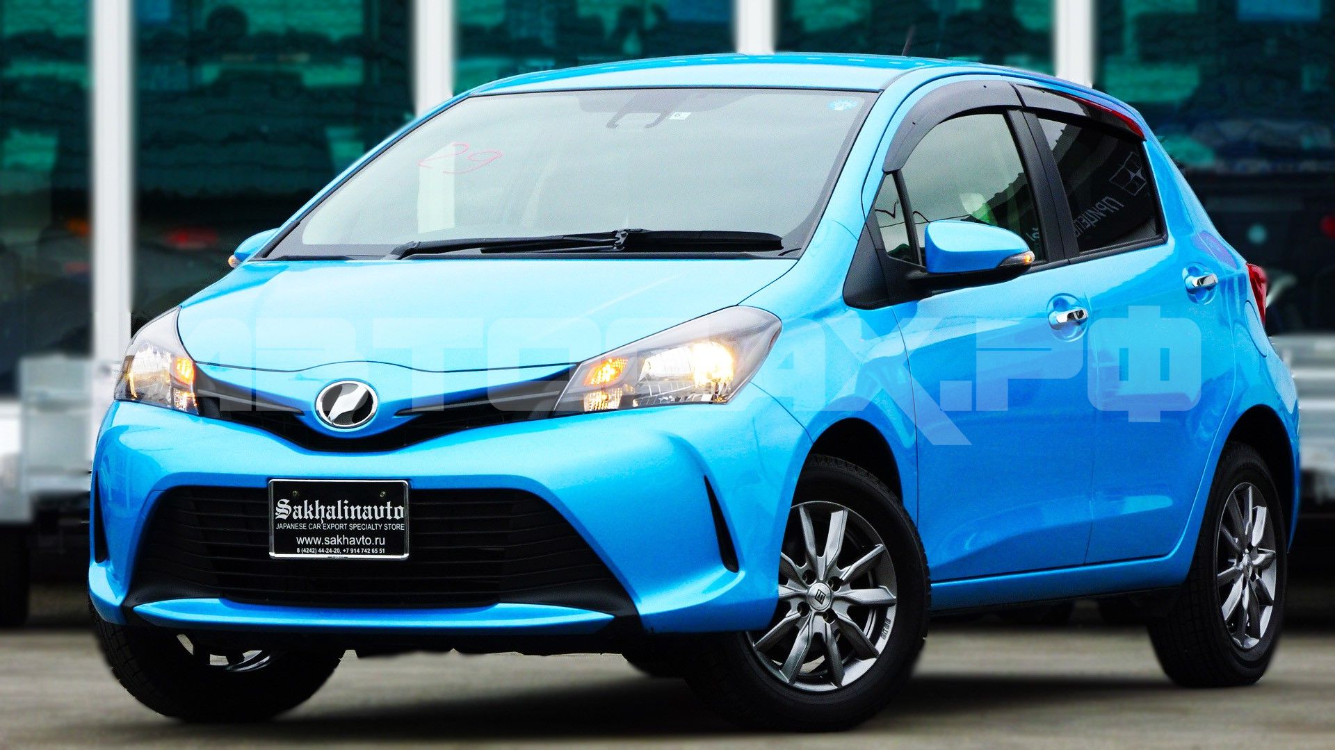 Toyota Vitz 2016, Хэтчбек — фото 2