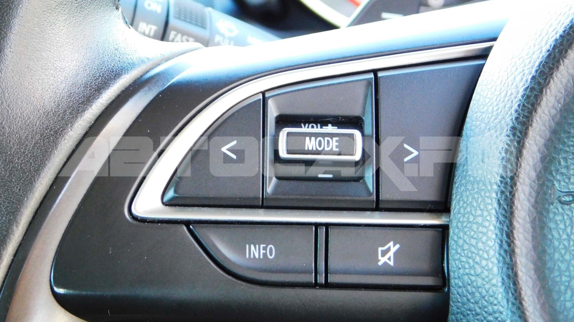 Suzuki Swift 2023, Хэтчбек — фото 33
