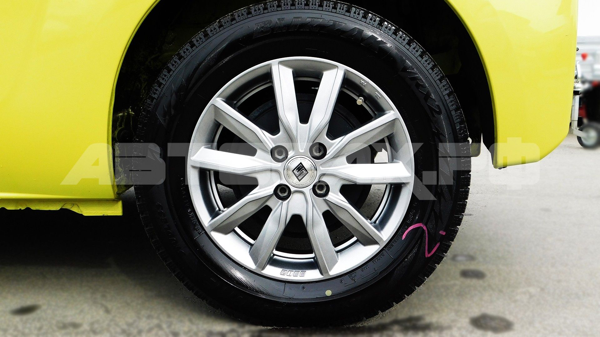 Toyota Spade 2019, Хэтчбек — фото 44