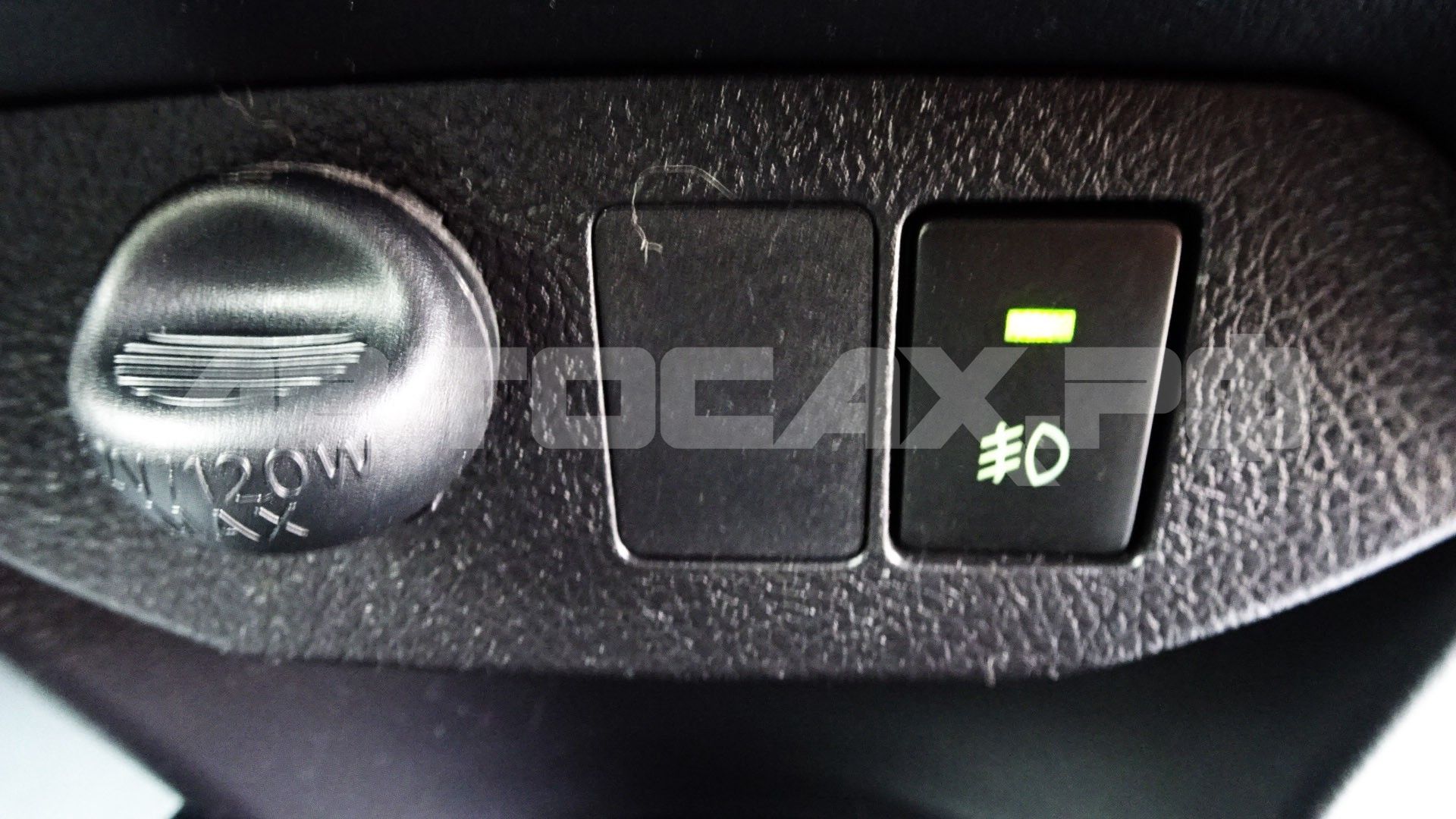 Toyota Vitz 2015, Хэтчбек — фото 27