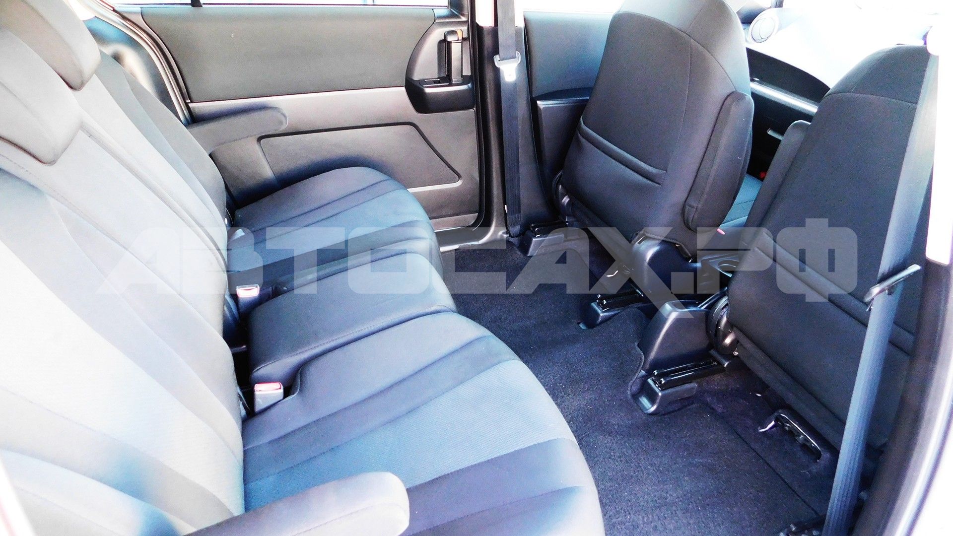 Mazda Premacy 2017, Минивэн — фото 15