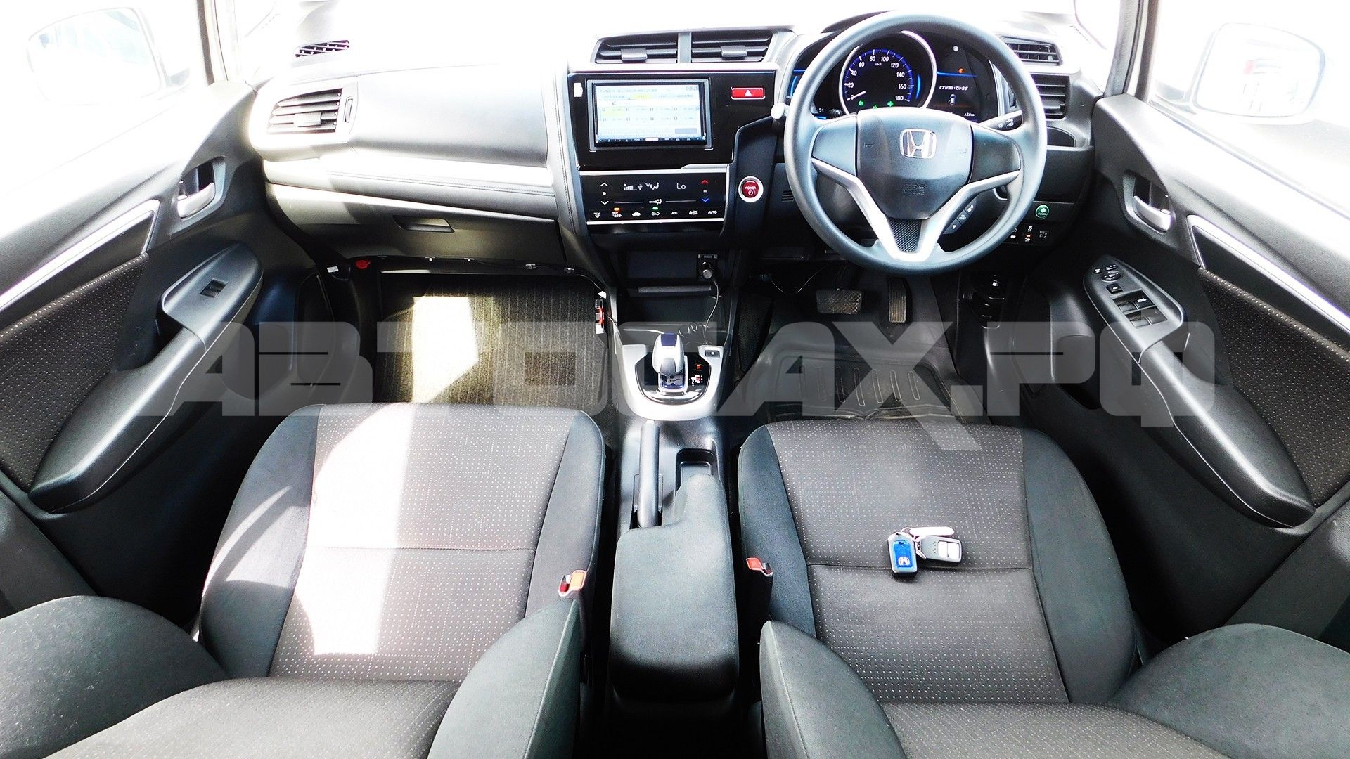 Honda Fit 2016, Хэтчбек — фото 11