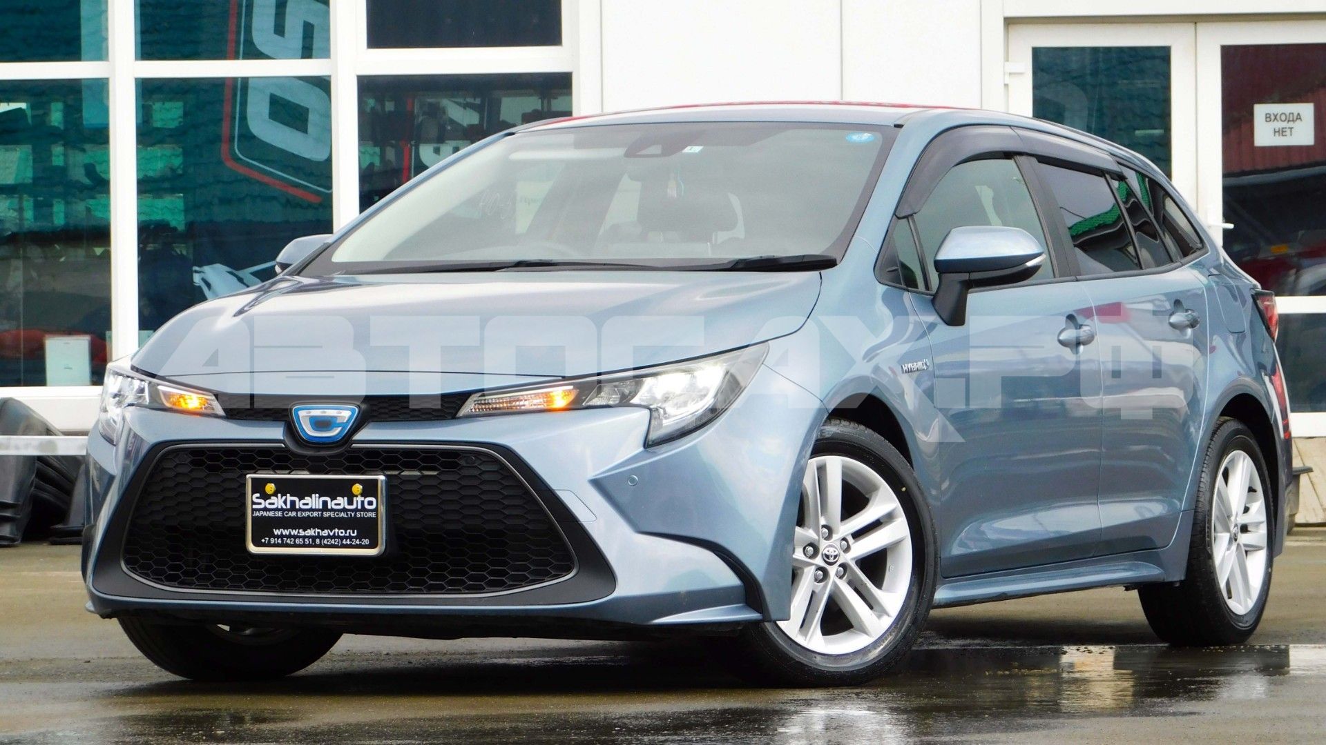 Toyota Corolla Touring 2020, Универсал — фото 2
