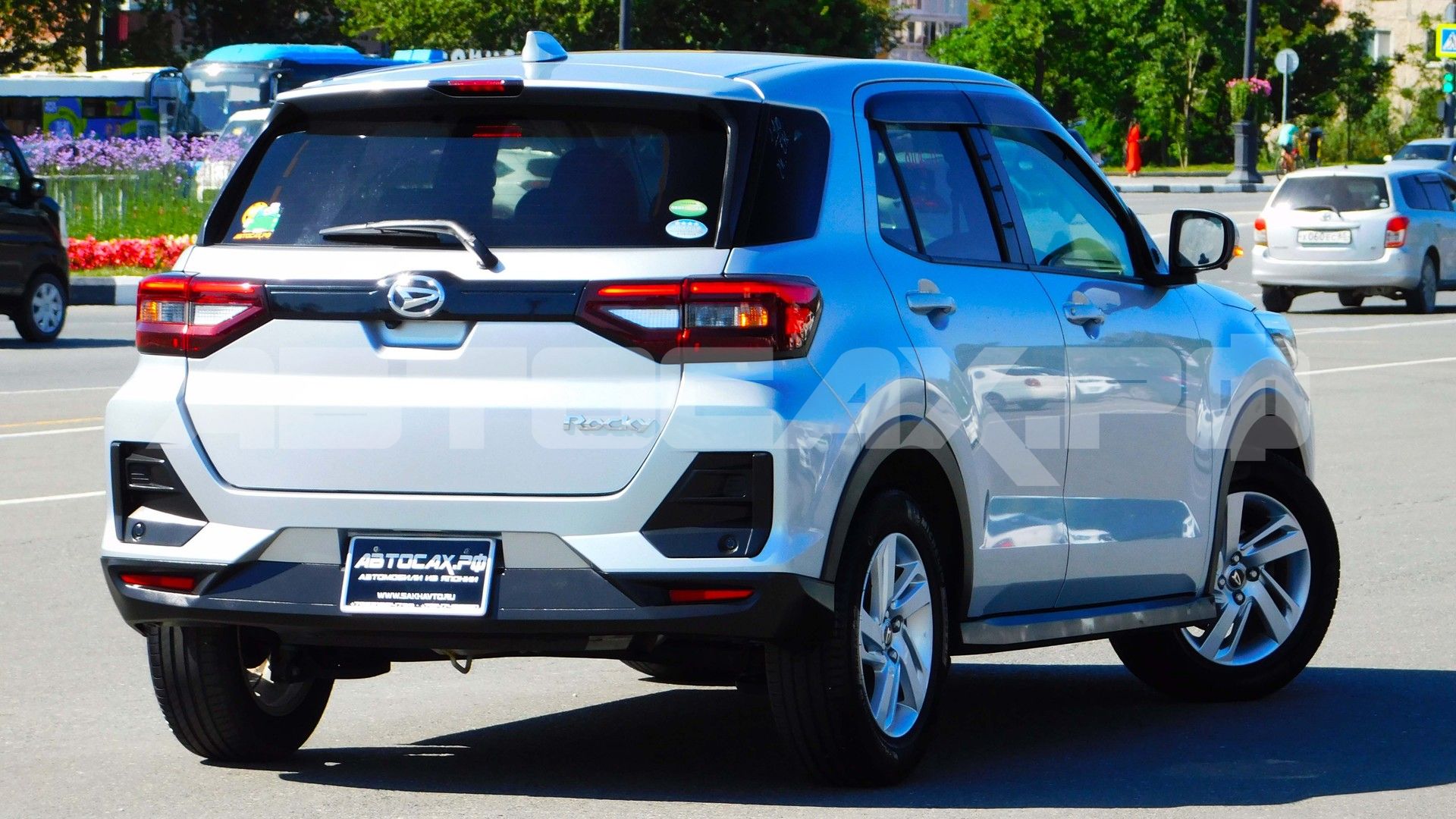 Daihatsu Rocky 2021, Кроссовер — фото 7
