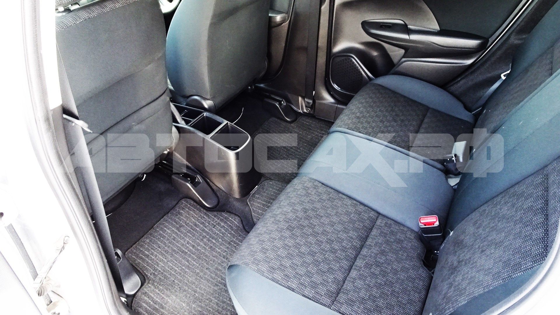 Honda Fit 2017, Хэтчбек — фото 13