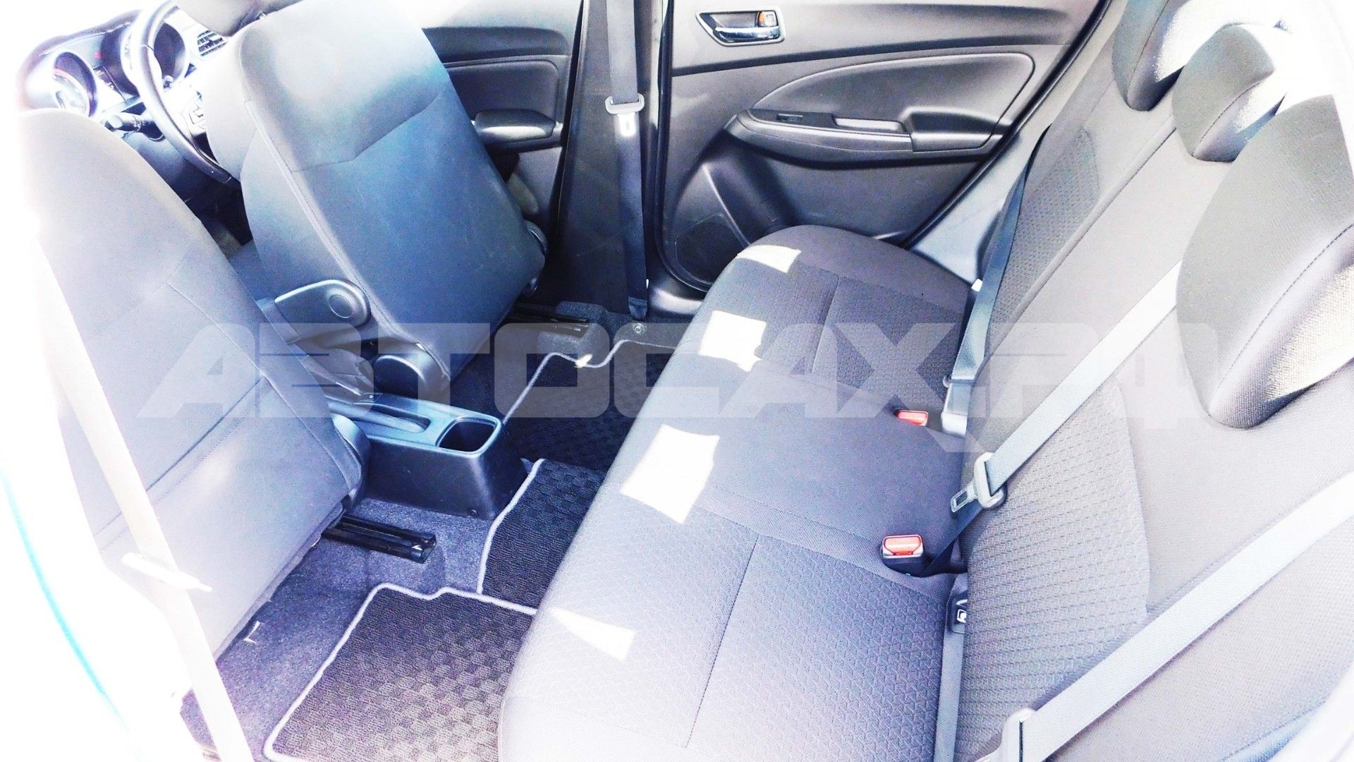 Suzuki Swift 2023, Хэтчбек — фото 19
