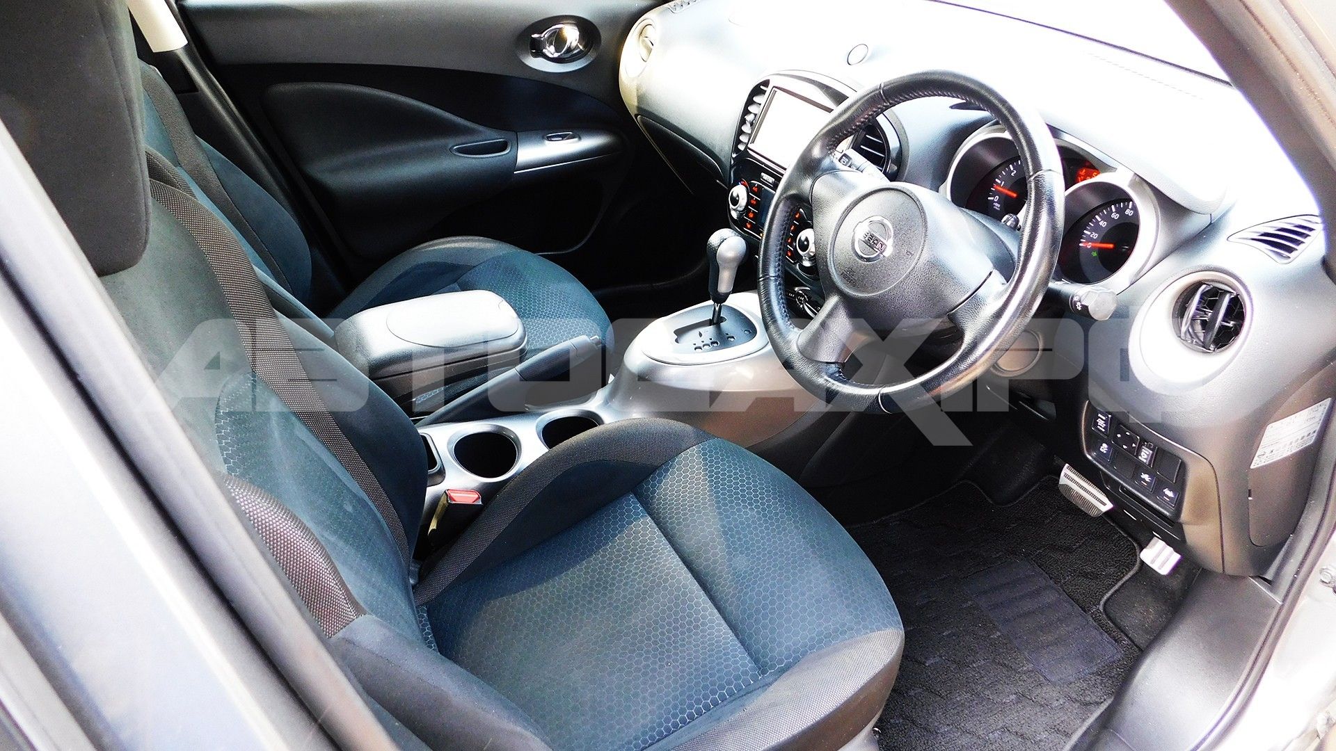 Nissan Juke 2016, Кроссовер — фото 10