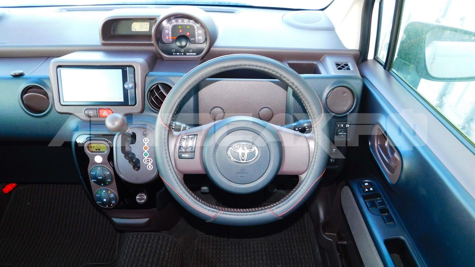 Toyota Porte 2018, Хэтчбек — фото 29