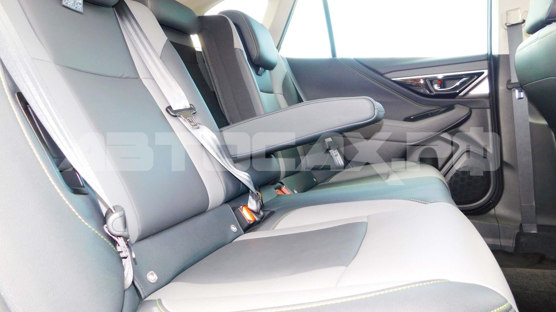 Subaru Outback — фото 18