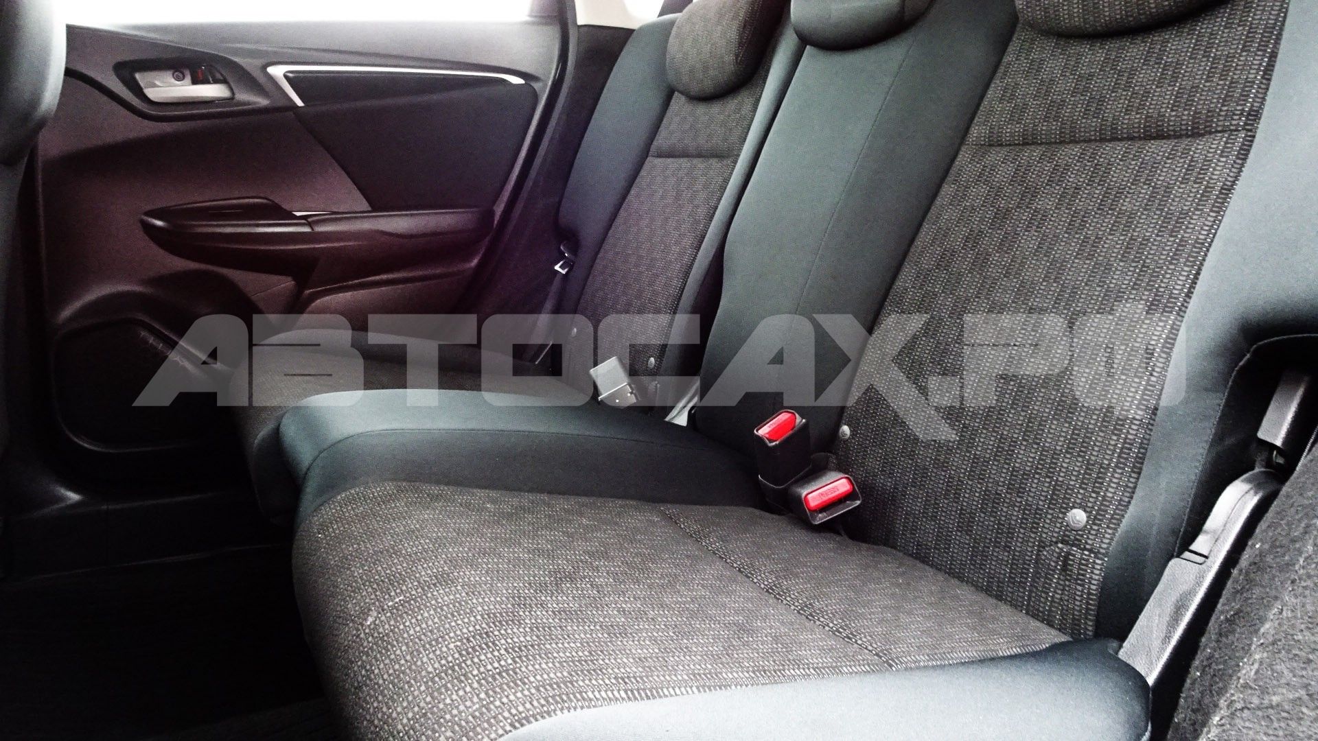 Honda Fit 2017, Хэтчбек — фото 14