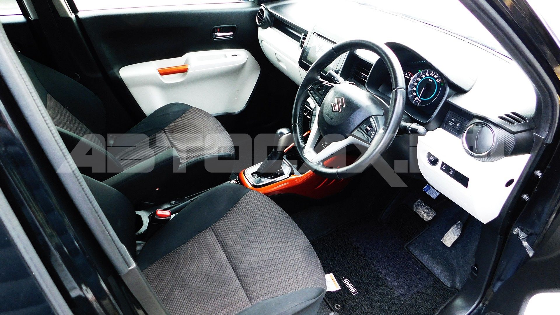 Suzuki Ignis — фото 9