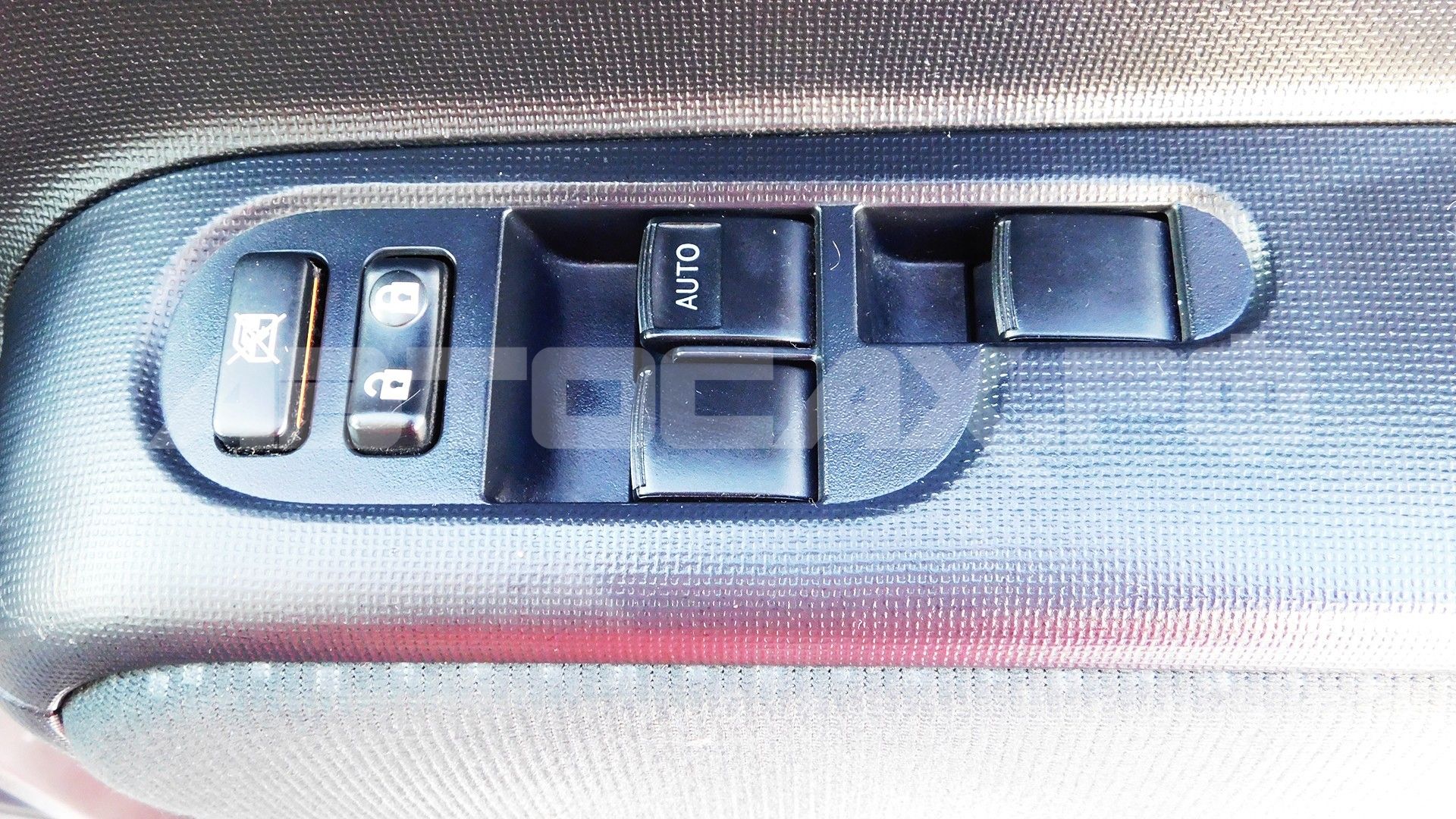 Toyota Spade 2020, Хэтчбек — фото 32