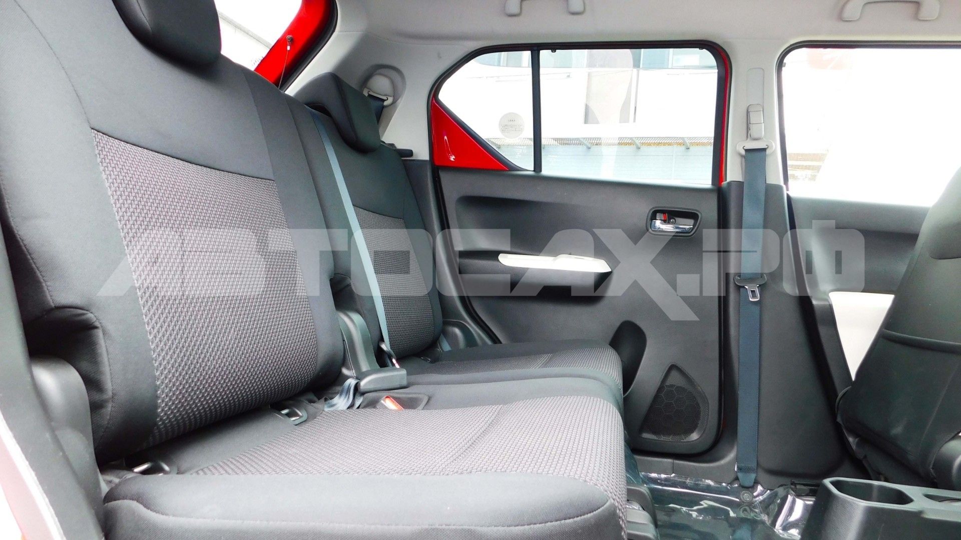 Suzuki Ignis 2018, Кроссовер — фото 16