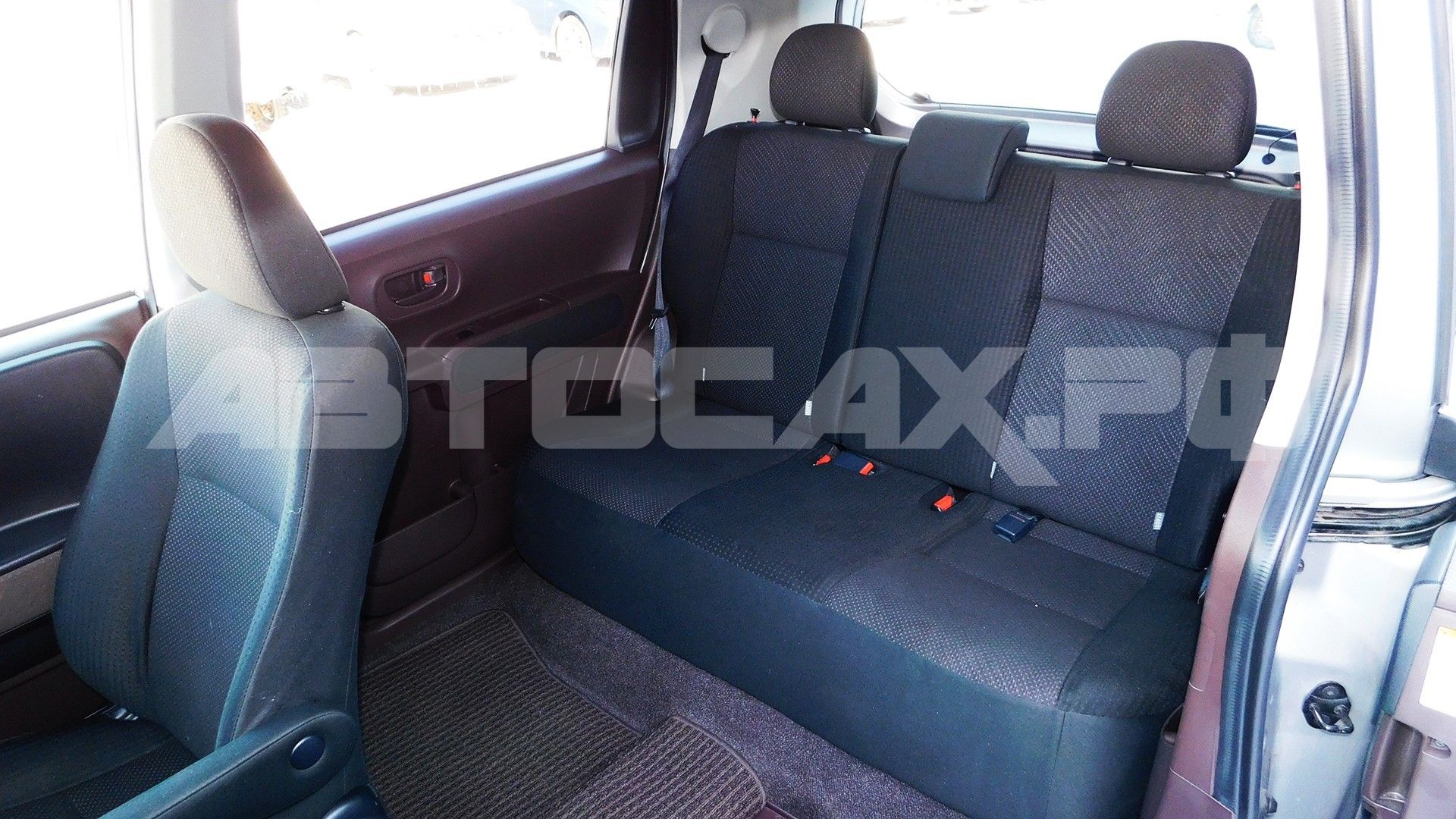 Toyota Porte 2016, Хэтчбек — фото 15