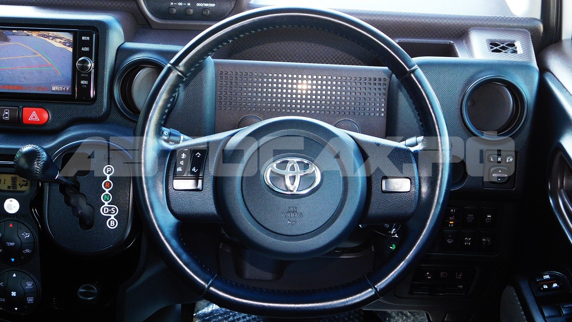 Toyota Porte 2016, Хэтчбек — фото 20