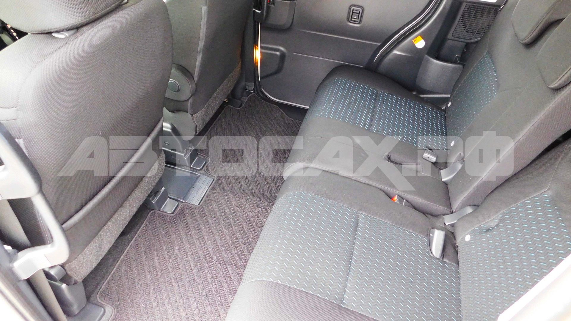 Toyota Roomy 2024, Минивэн — фото 30