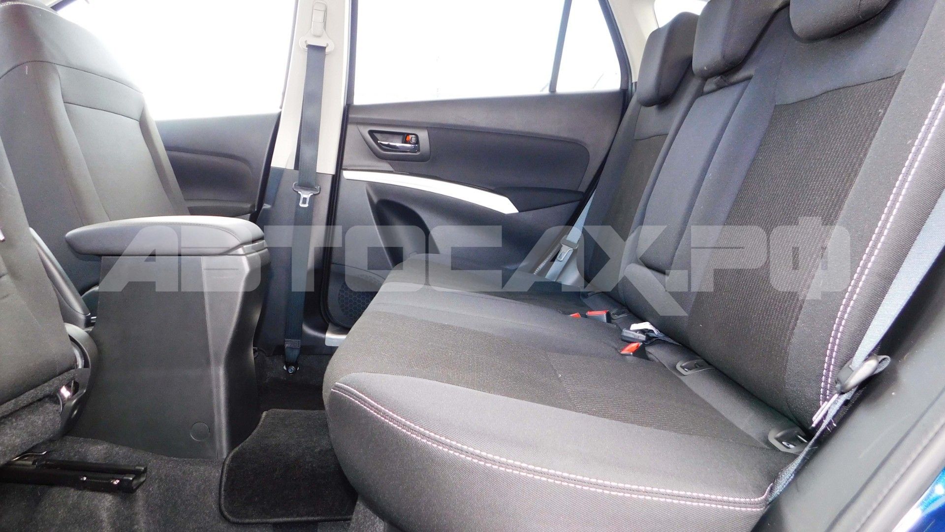 Suzuki SX-4 Cross 2020, Кроссовер — фото 16