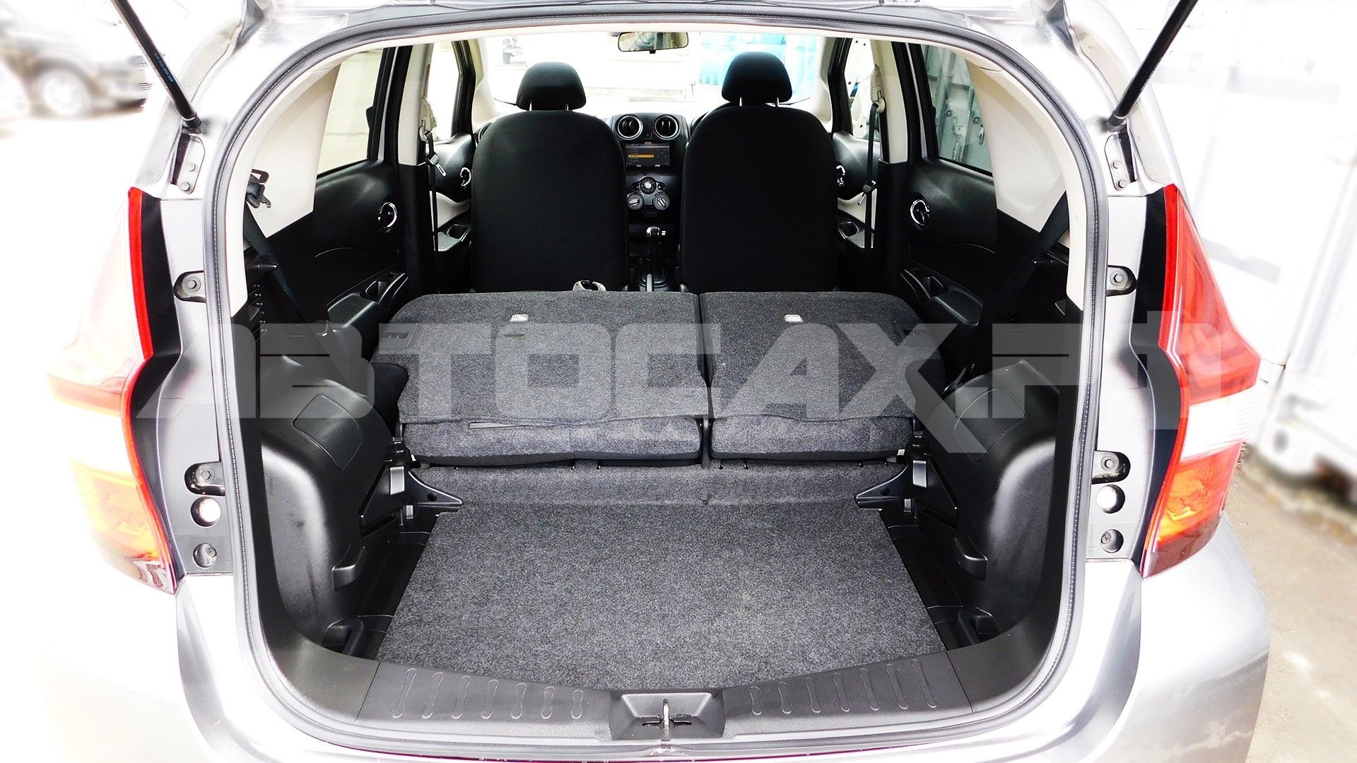 Nissan Note 2018, Хэтчбек — фото 20