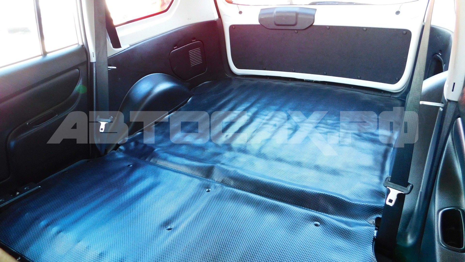 Toyota Probox 2025, Универсал — фото 24