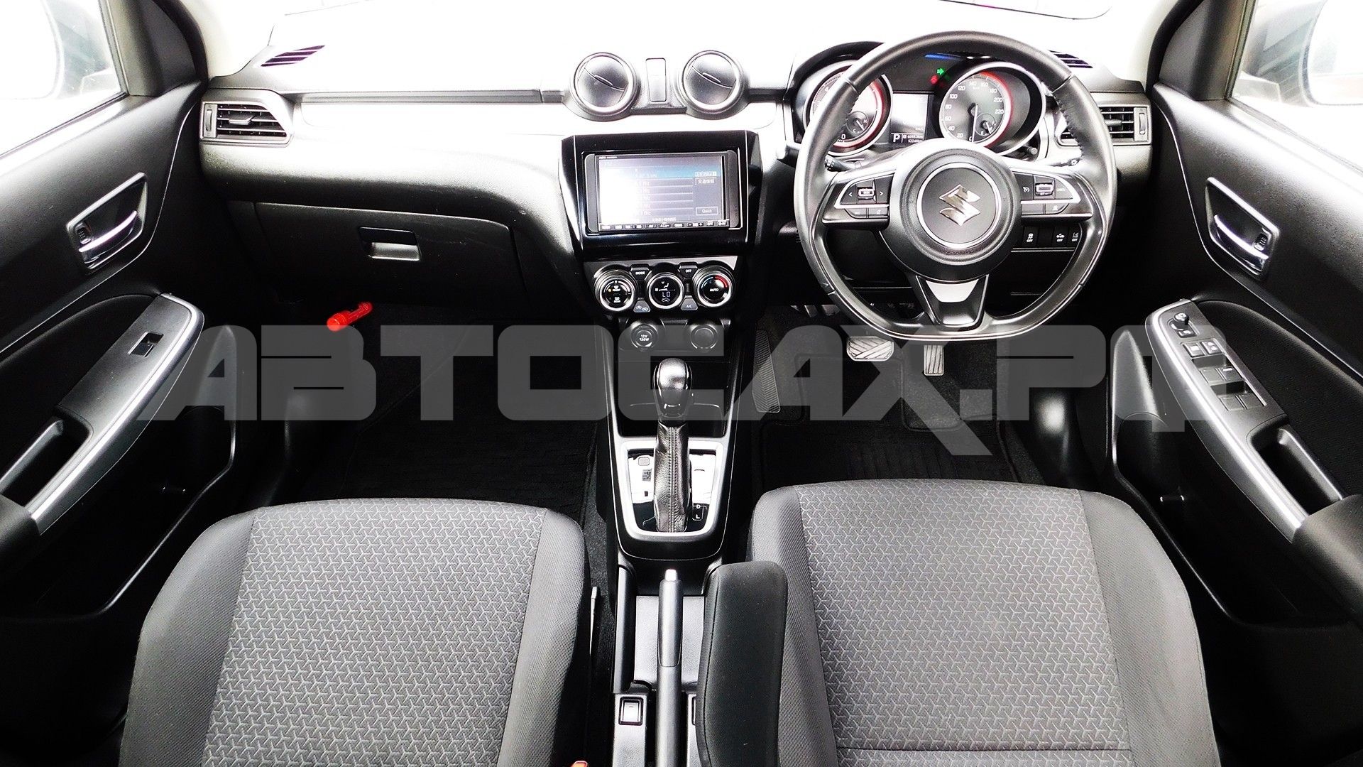 Suzuki Swift 2022, Хэтчбек — фото 9